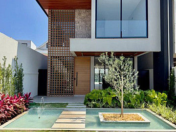 Casa semi pronta 4 su�tes no Riomar V | Barra da Tijuca